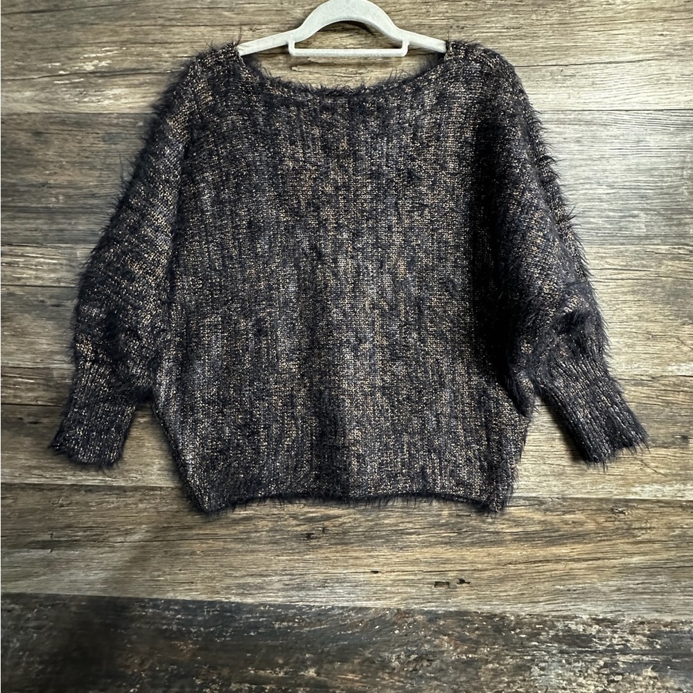 Jennifer Lopez‎ Black and Gold Crew Neck Sweater